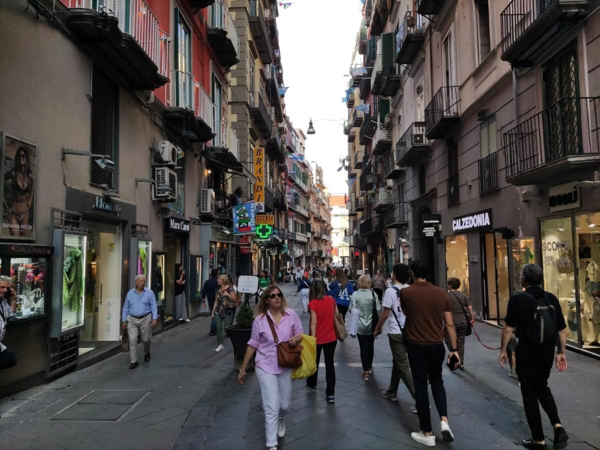 O'Tuocc A Chiaia Leilighet Napoli Eksteriør bilde