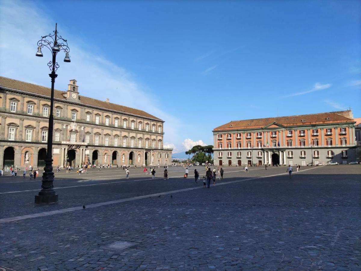 O'Tuocc A Chiaia Leilighet Napoli Eksteriør bilde